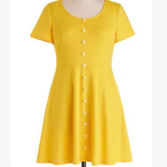 Modcloth Dresses & Skirts - ModCloth Fervour the good ole daisy skater dress